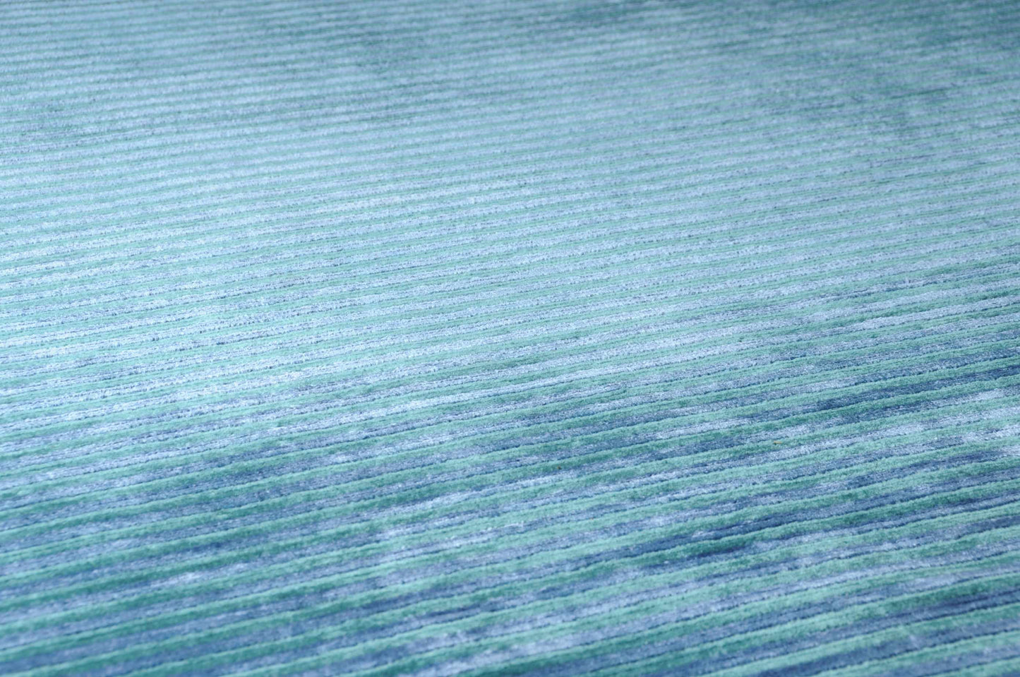 Mugal IN-8253 Hand Knotted Rug