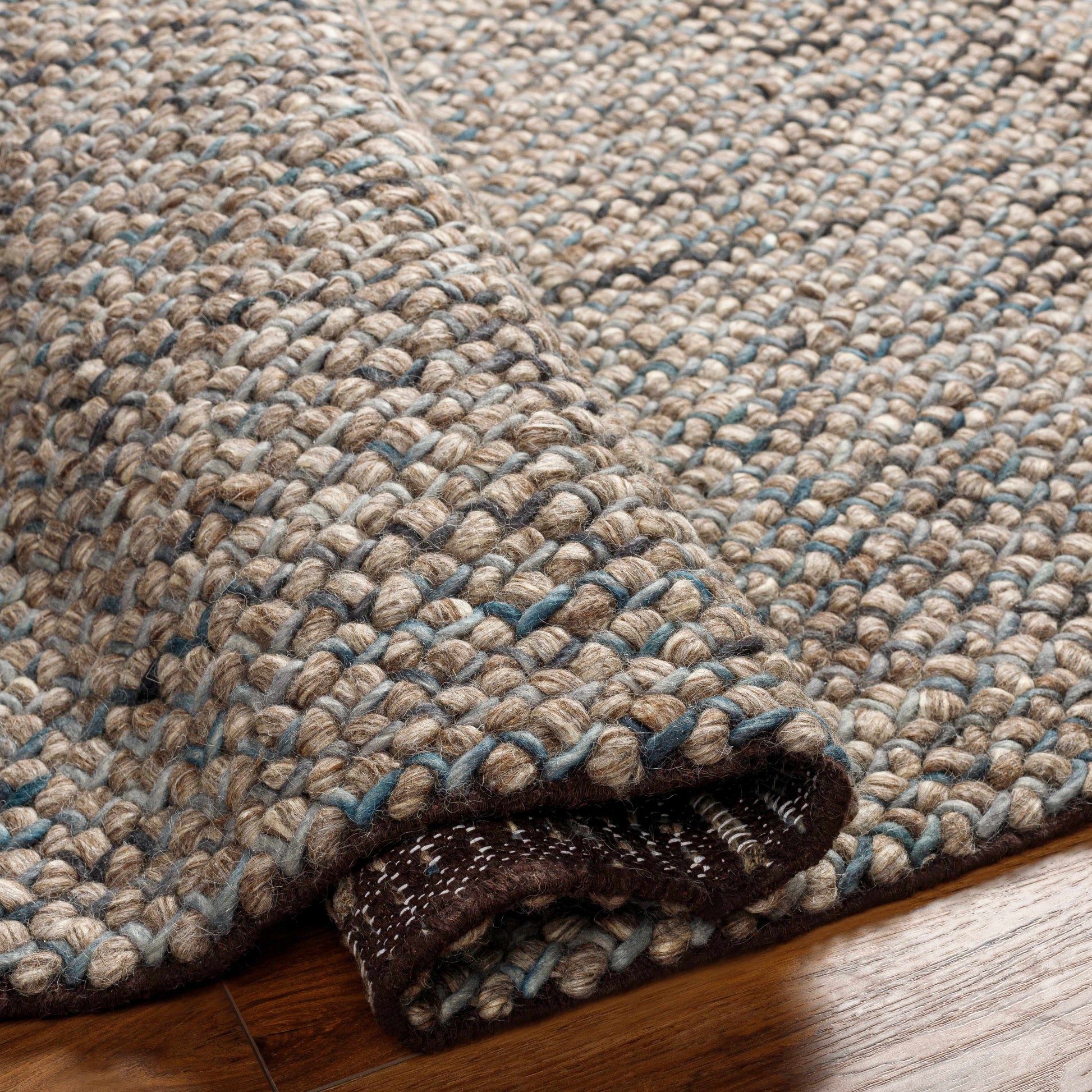 Avera AER-1003 Hand Woven Rug