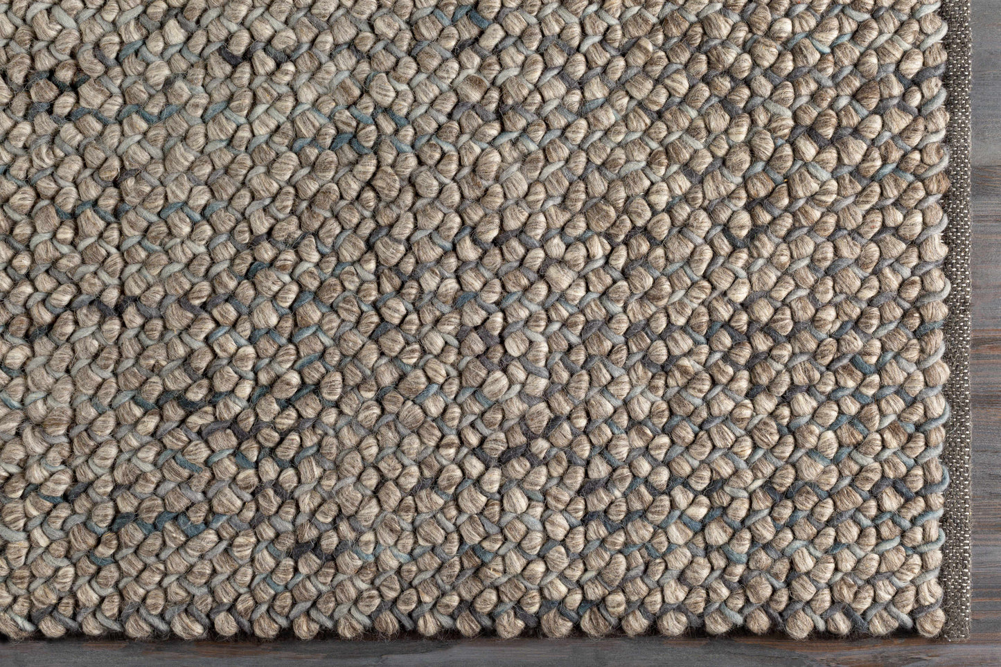 Avera AER-1003 Hand Woven Rug