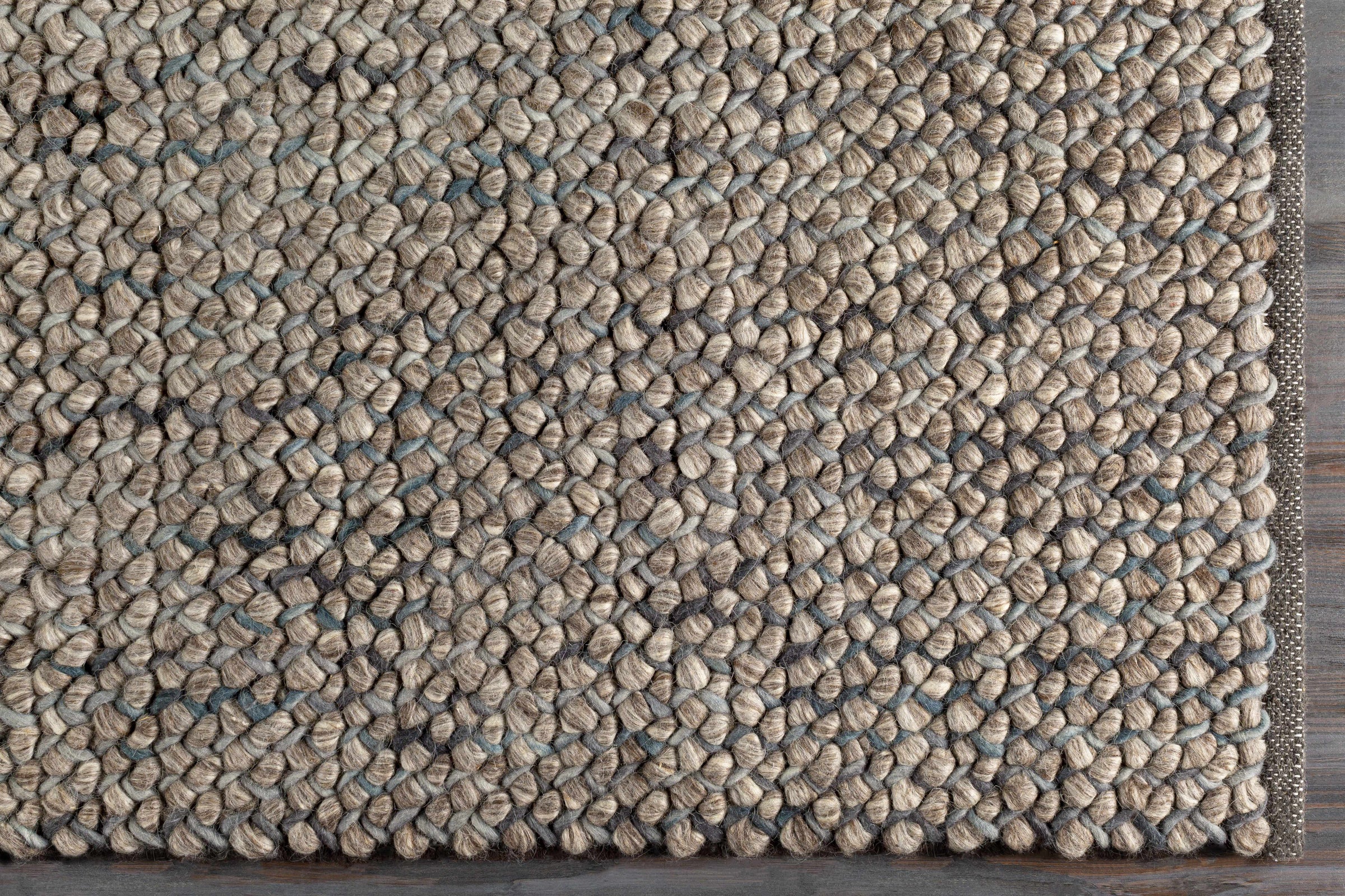 Avera AER-1003 Hand Woven Rug