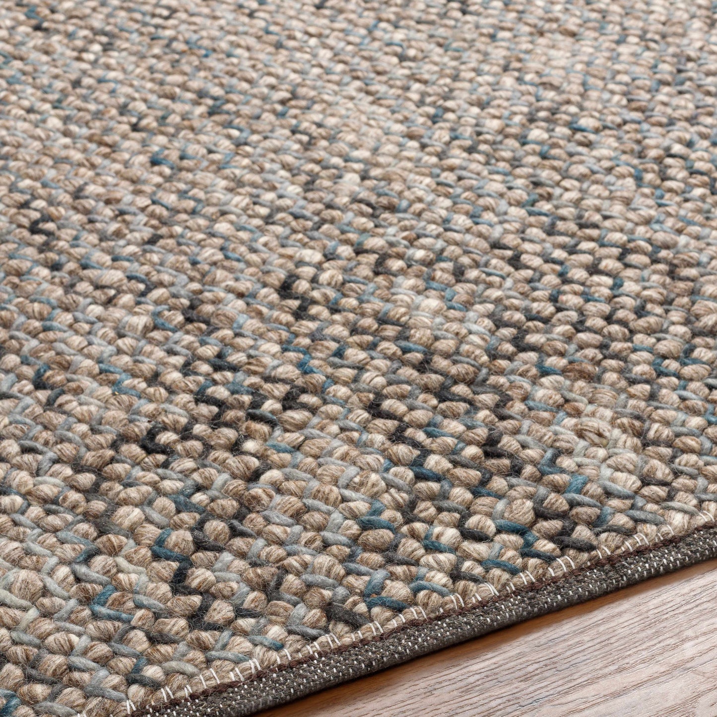 Avera AER-1003 Hand Woven Rug