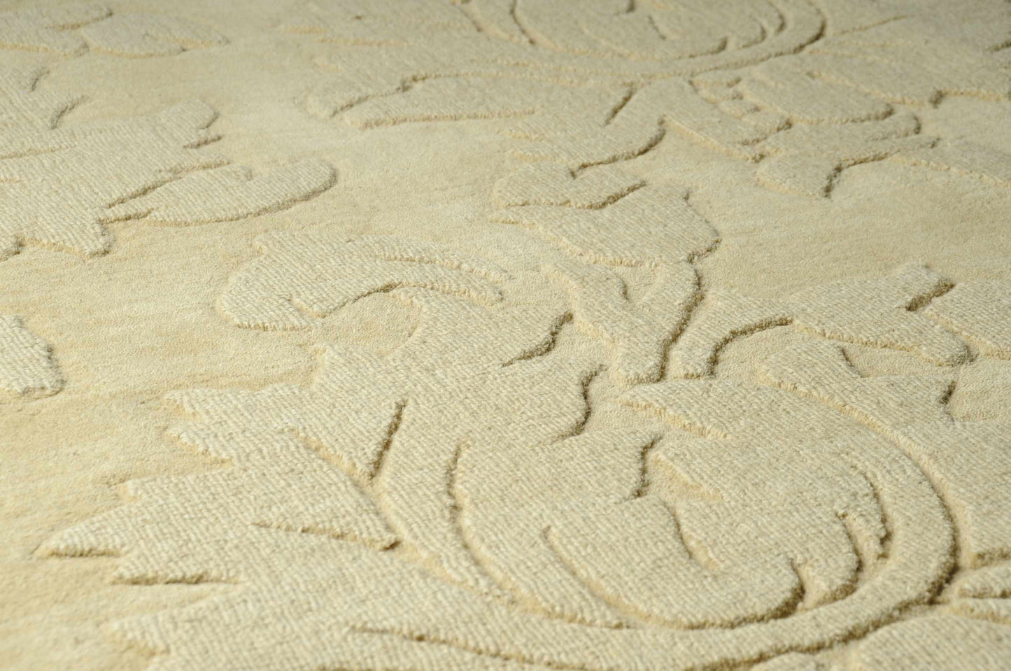 Mystique M-206 Hand Loomed Rug