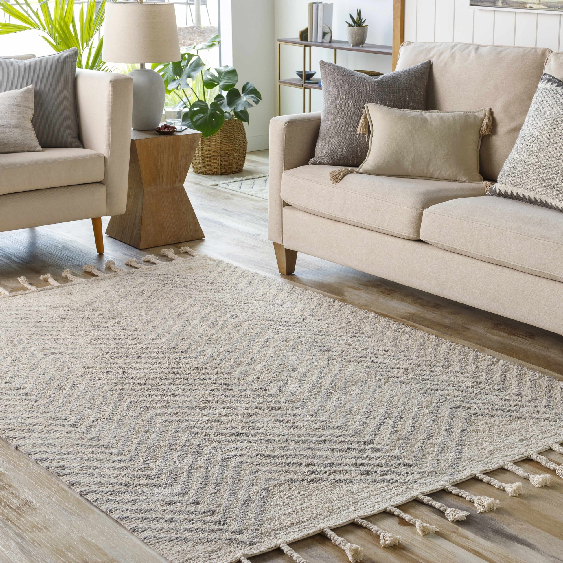 Khemisset KMS-2303 Hand Woven Rug