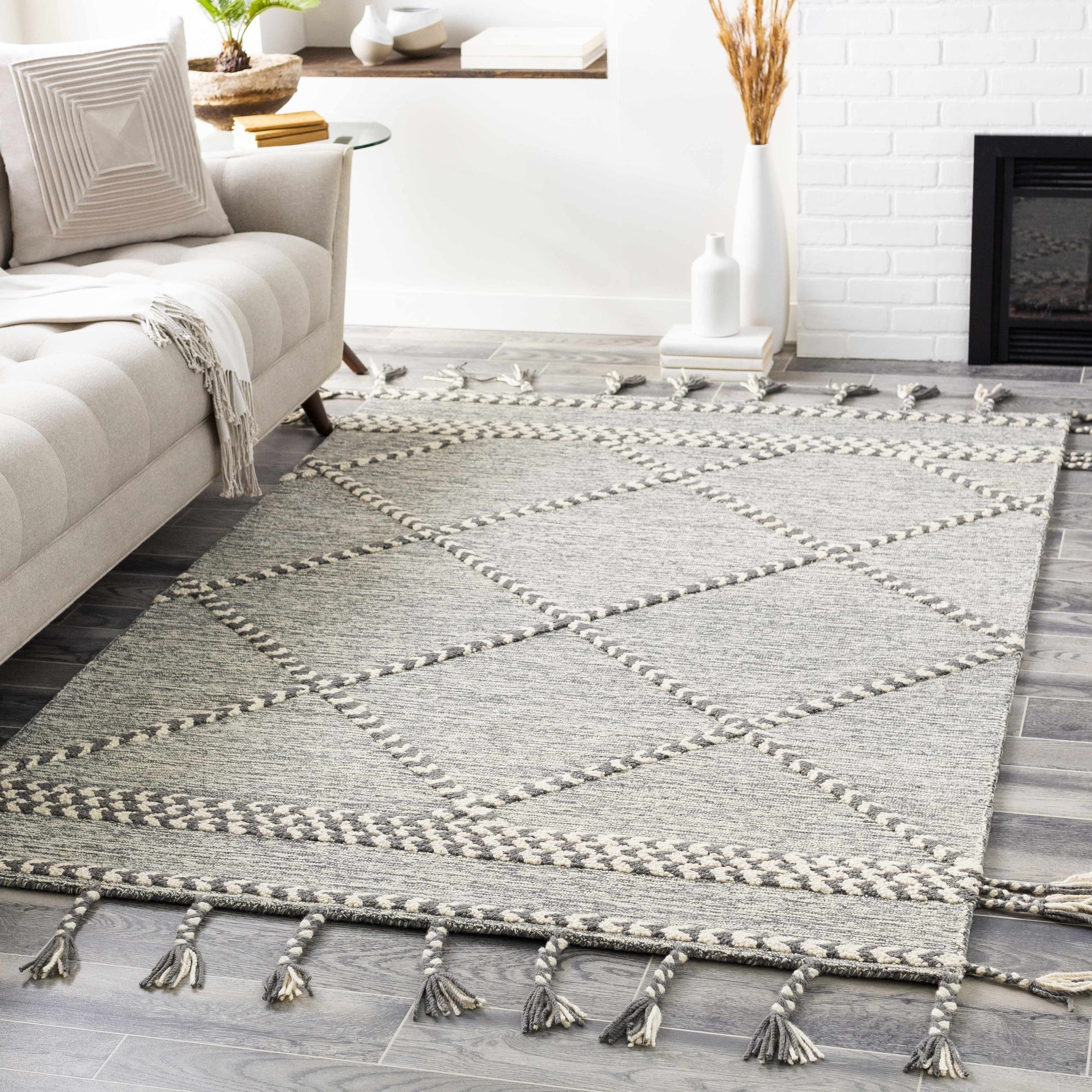 Zanafi Tassels ZTS-2306 Hand Tufted Rug