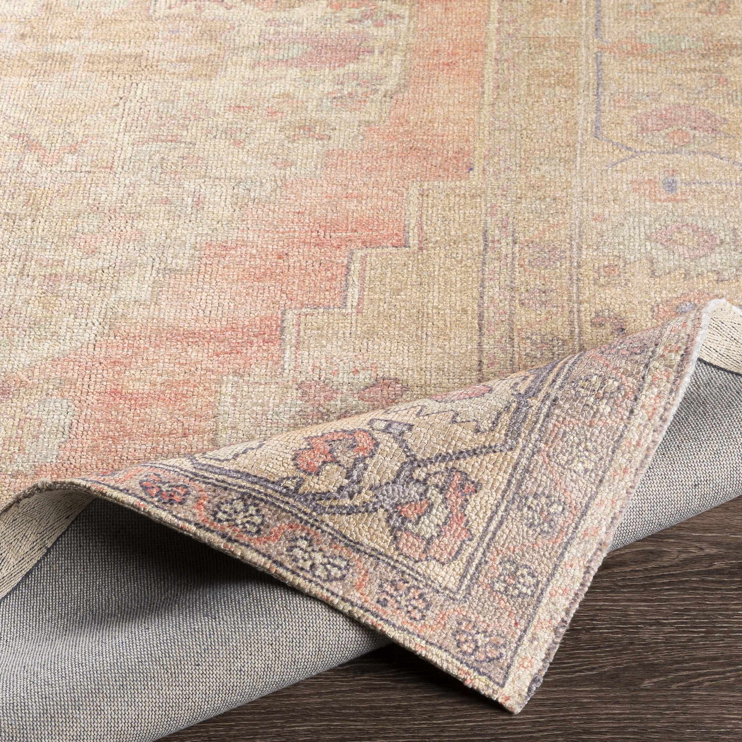Unique UNQ-2301 Hand Tufted Rug