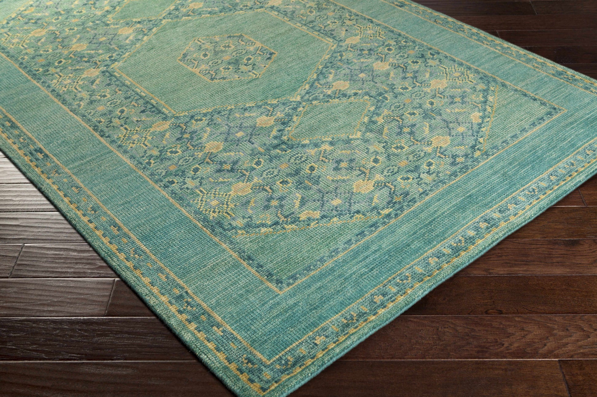 Haven HVN-1217 Handmade Rug