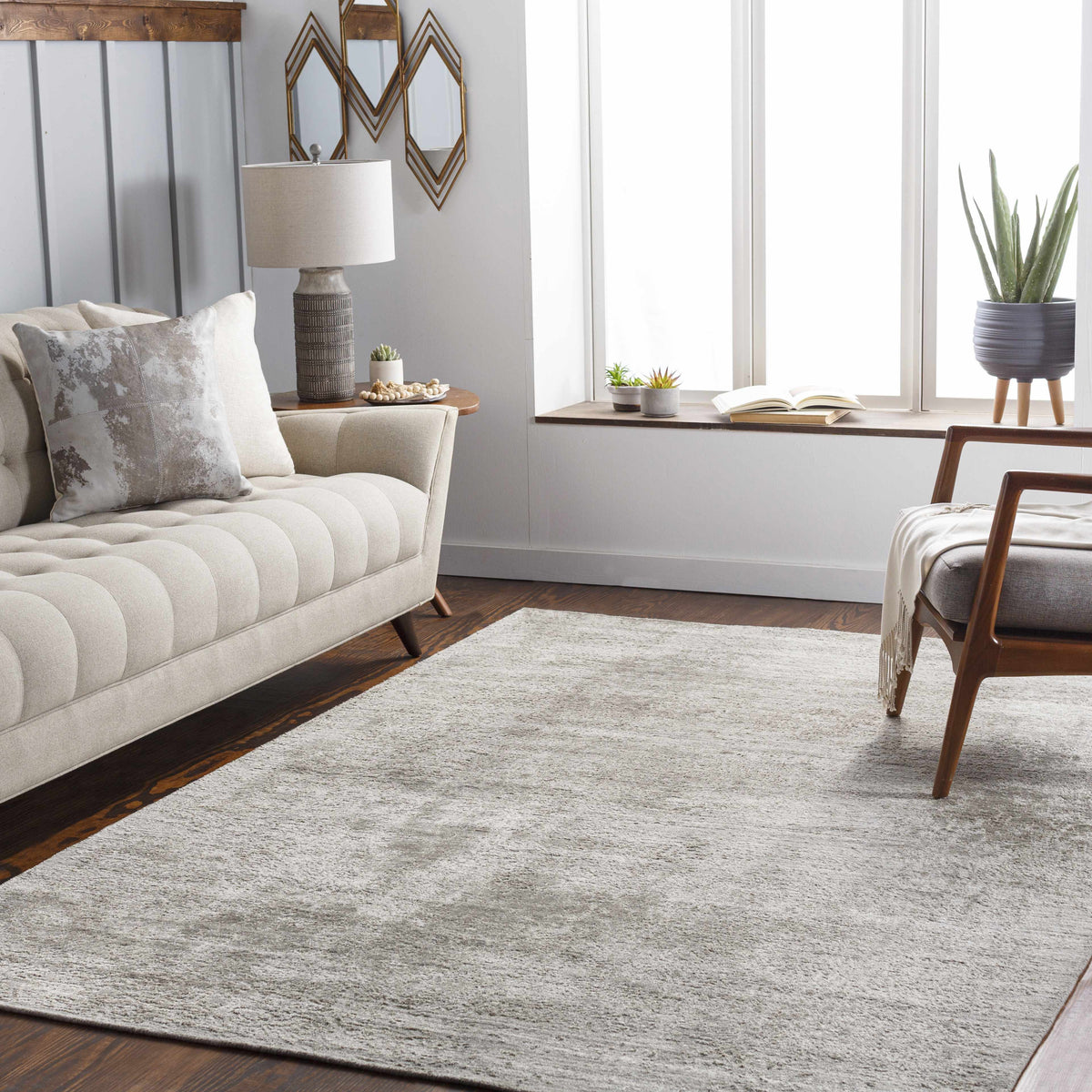 Lucknow LUC-2306 Hand Loomed Rug