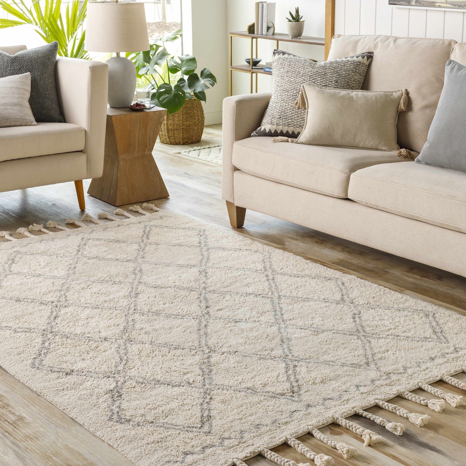 Khemisset KMS-2304 Hand Woven Rug