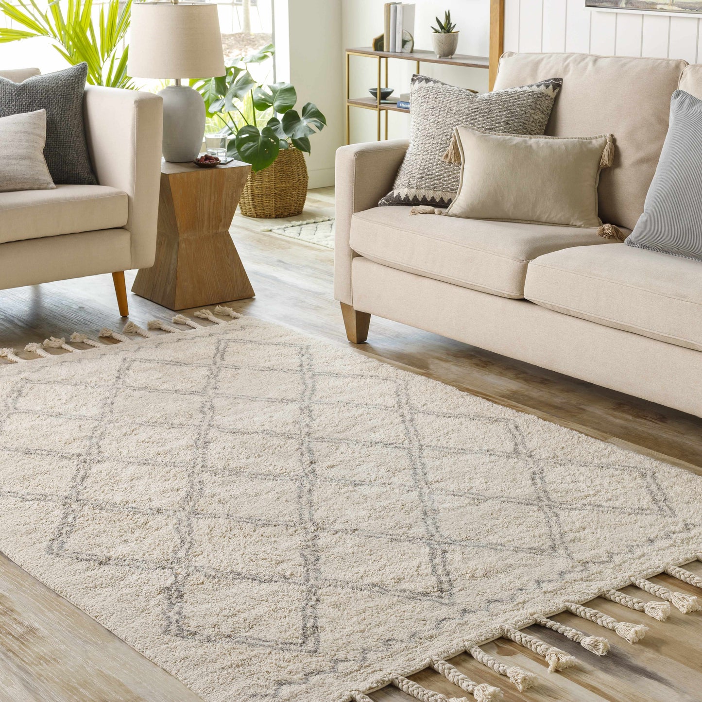 Khemisset KMS-2304 Hand Woven Rug