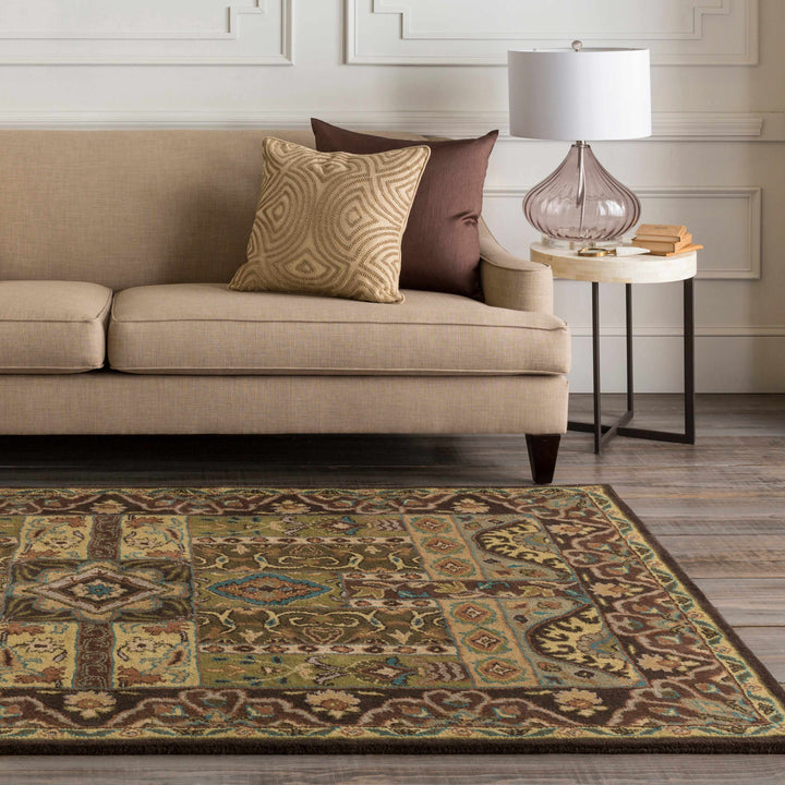 Pillows : HH-040,SKD-004,Rugs : CAE-1048,Table Lamps : PYLP-001