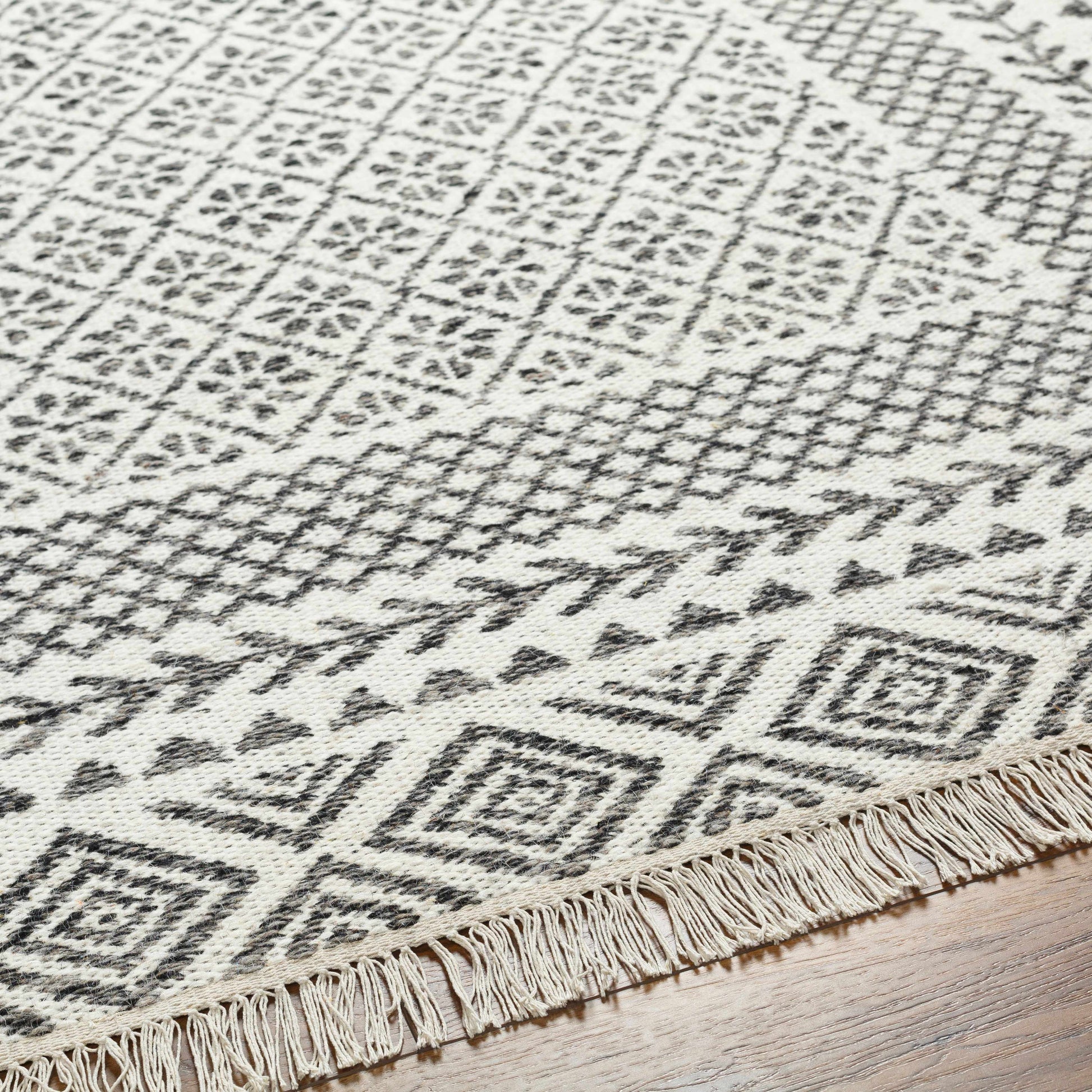 Mardin MDI-2319 Hand Woven Rug