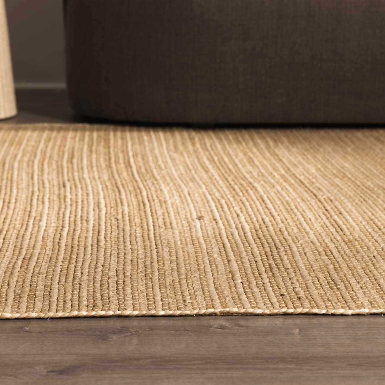 Aria IAA-1003 Handmade Rug