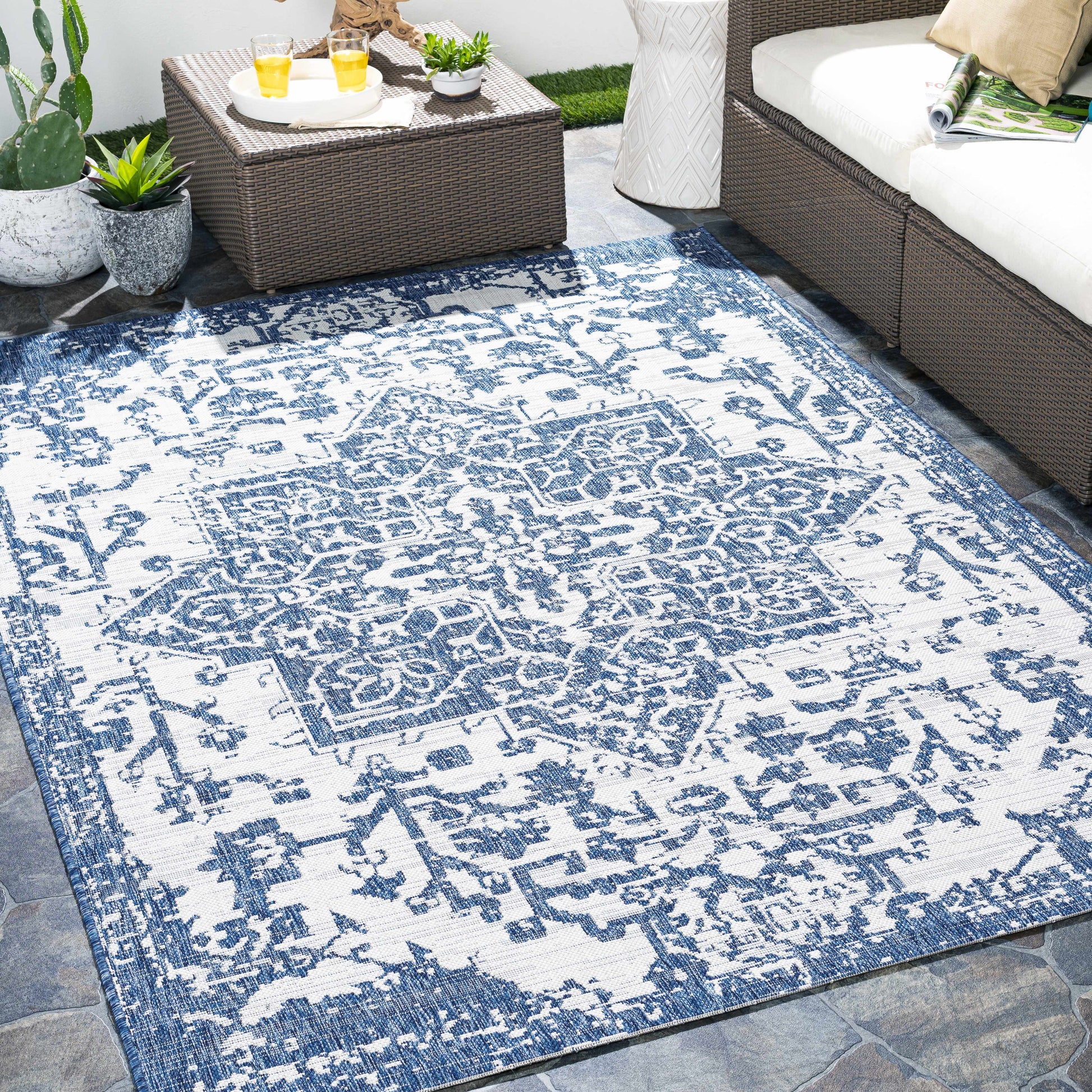 Eagean EAG-2377 Machine Woven Rug
