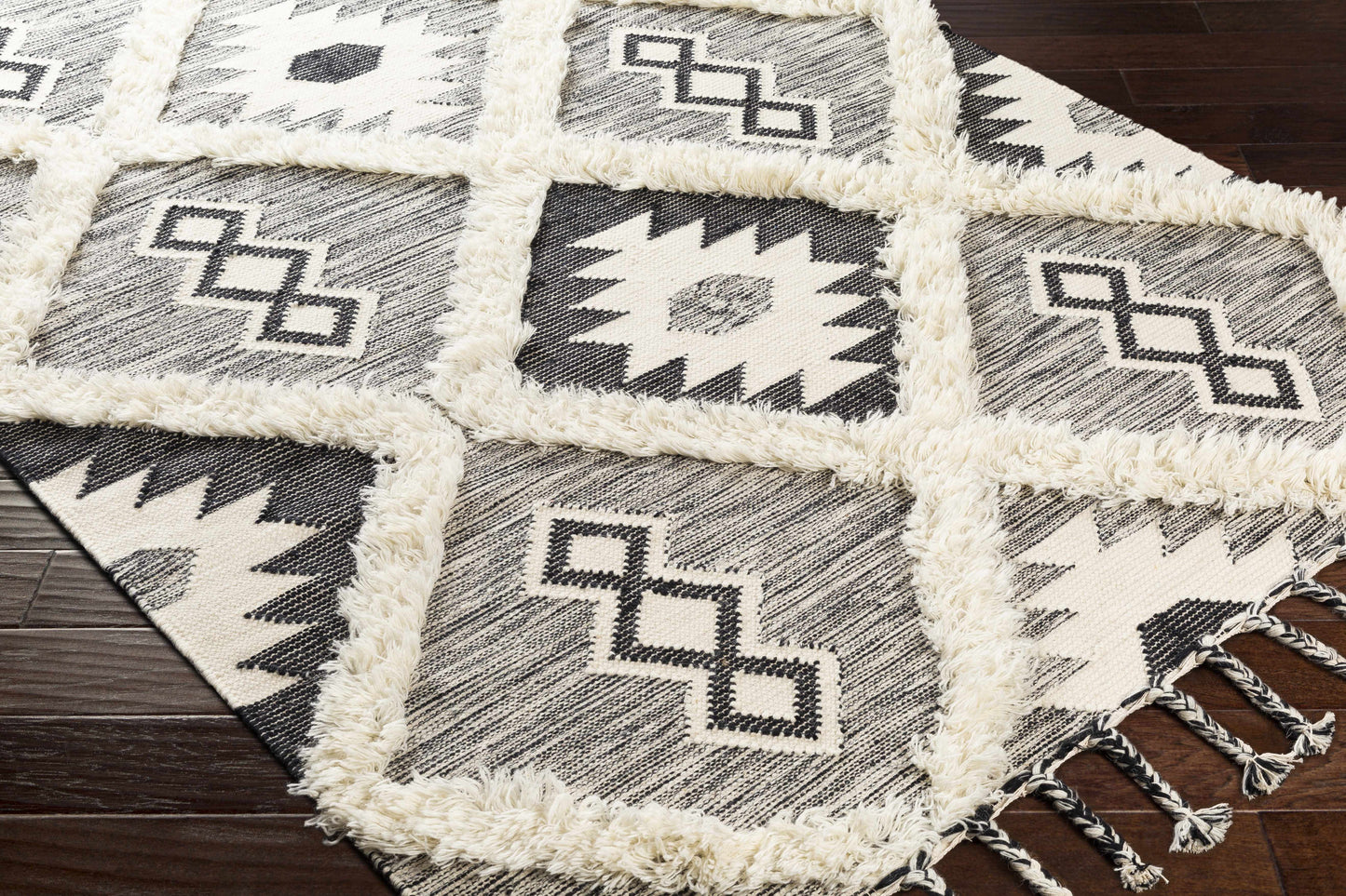 Apache APA-2303 Hand Woven Rug