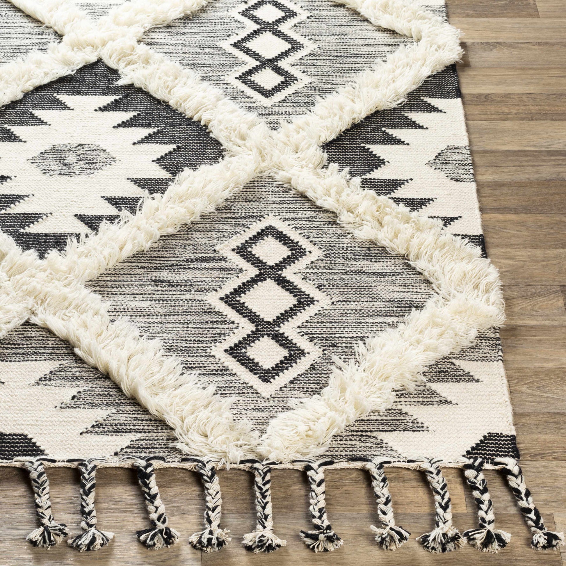 Apache APA-2303 Hand Woven Rug