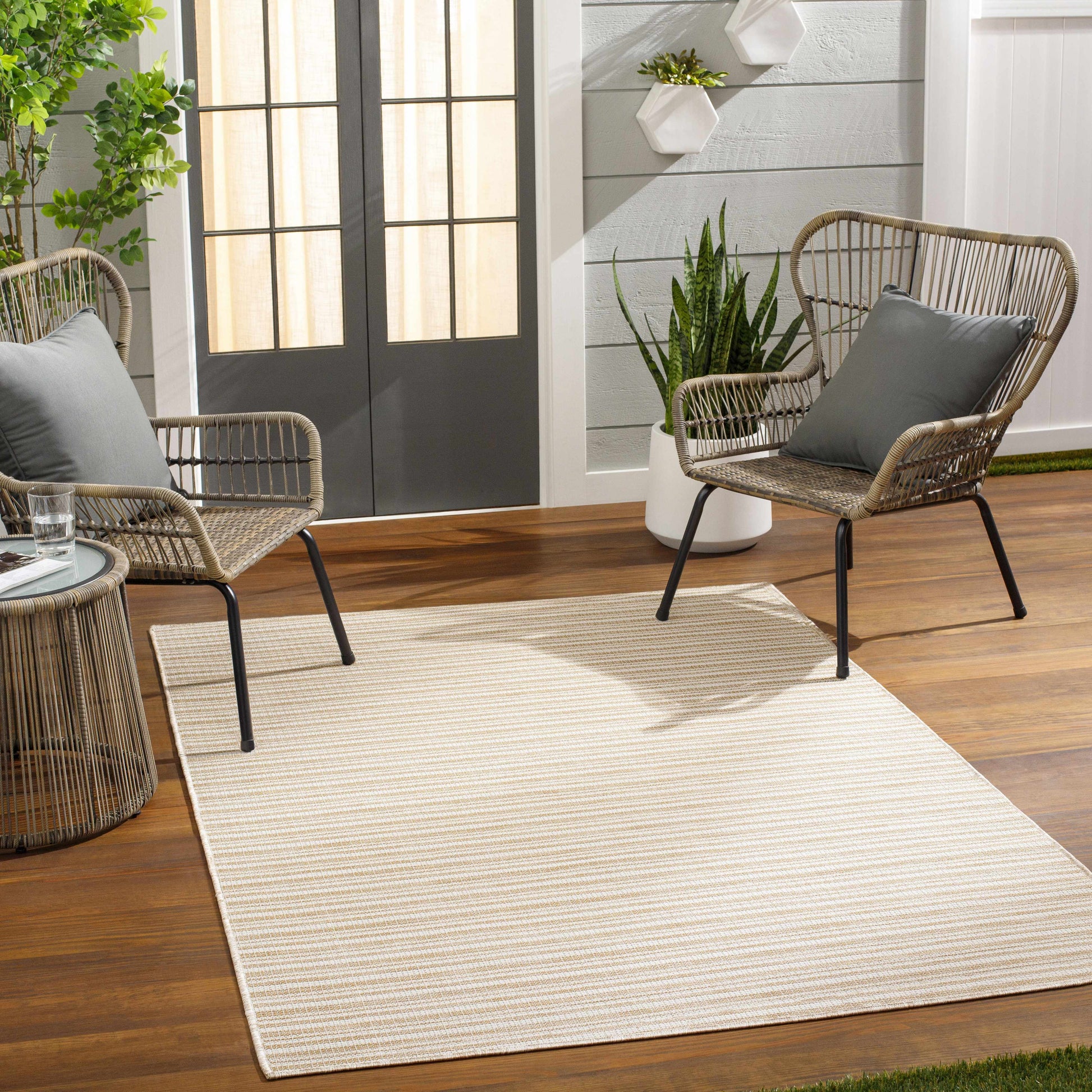 Hampton HPT-2309 Machine Woven Rug