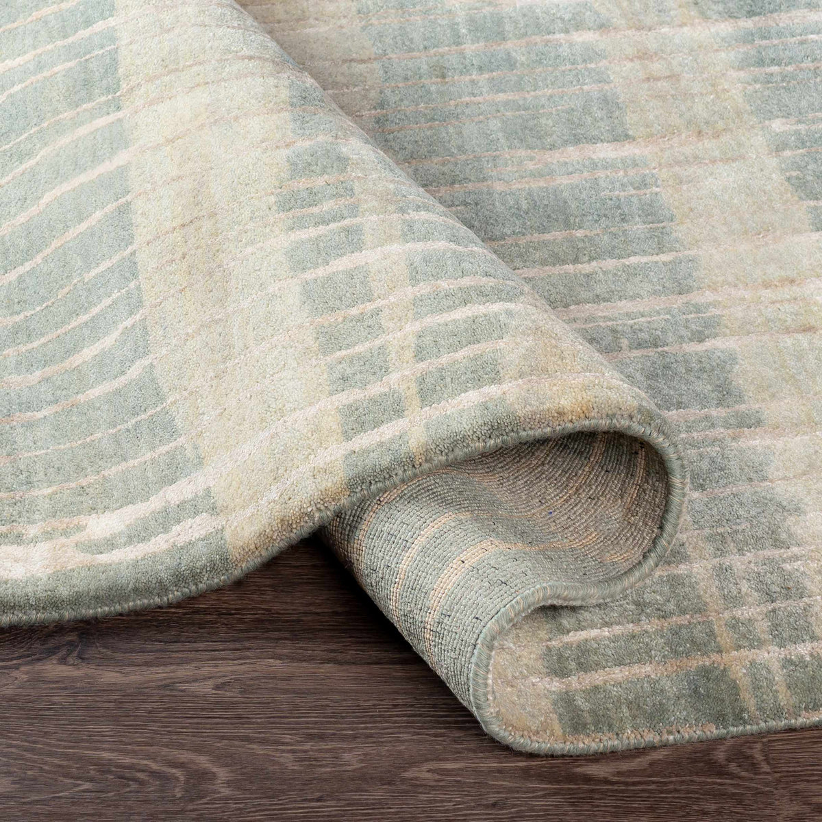 Luminous LMN-3022 Hand Knotted Rug