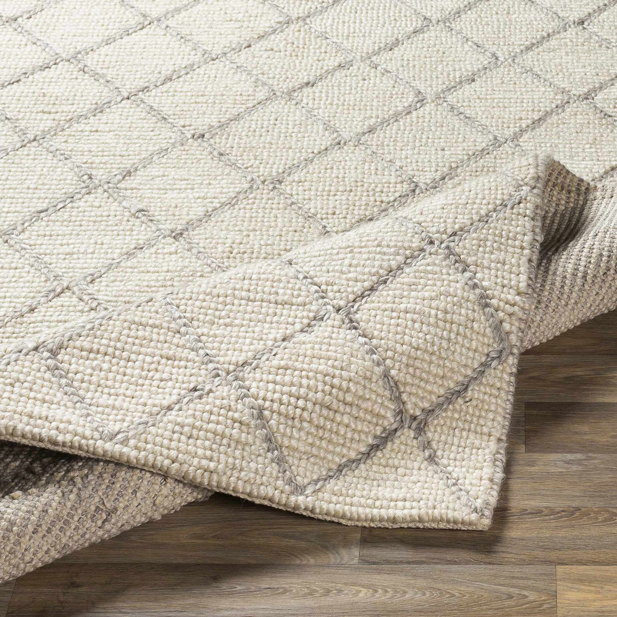 Whistler WSR-2300 Hand Woven Rug