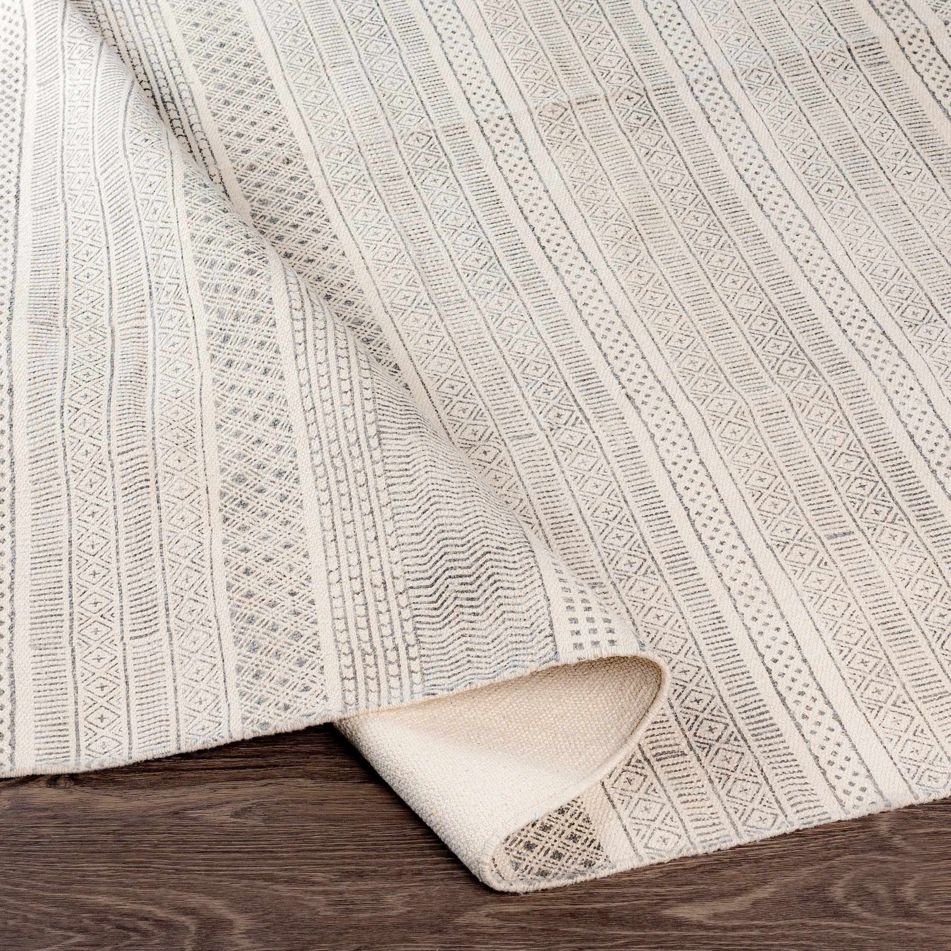 July JUY-2304 Hand Woven Rug