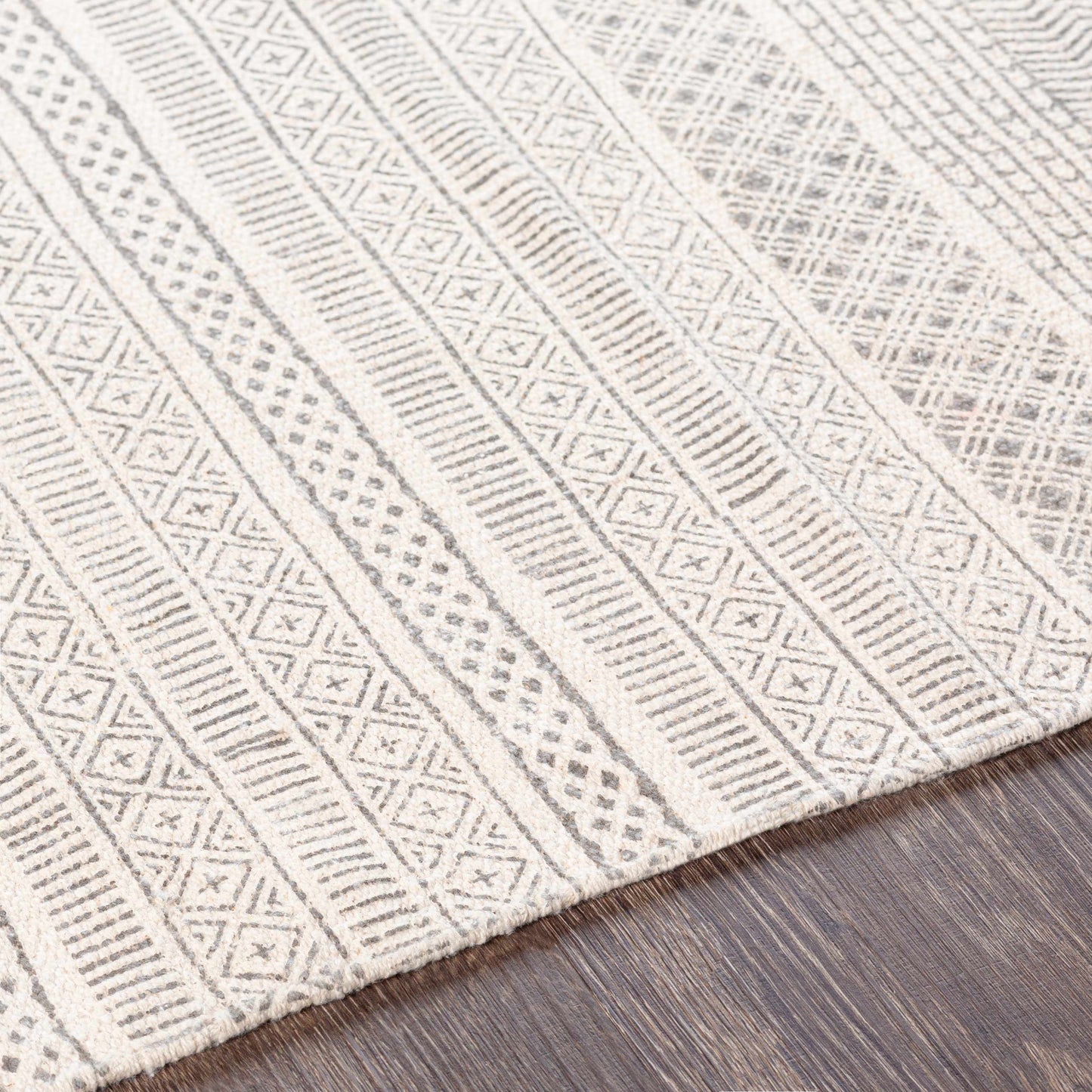 July JUY-2304 Hand Woven Rug