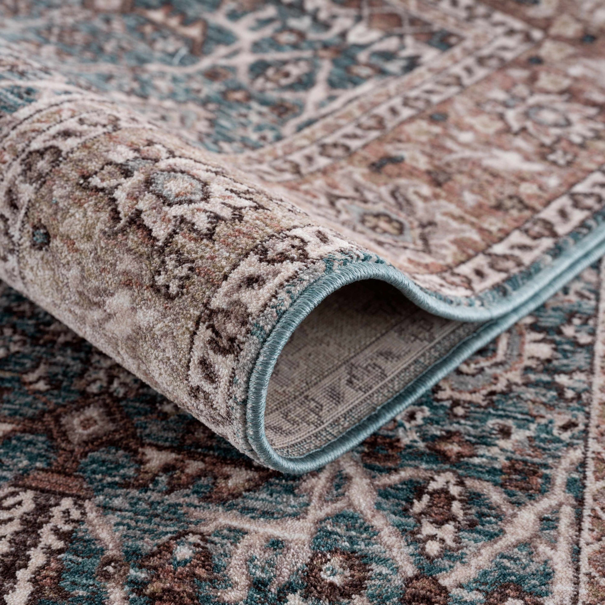 Carlisle CSI-2303 Machine Woven Rug