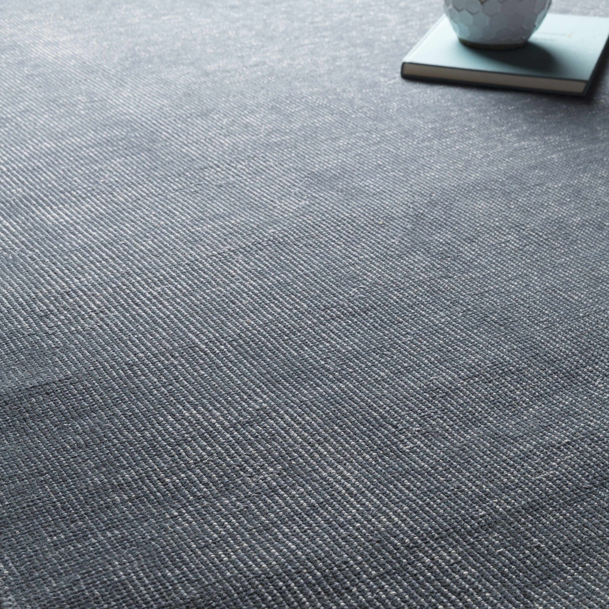 Nostalgia NLG-9000 Hand Knotted Rug