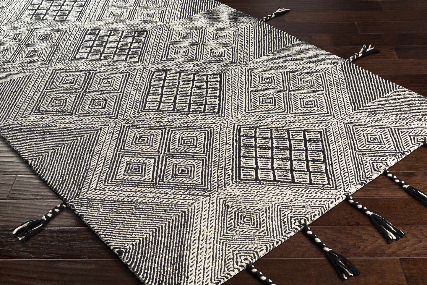 Zanafi Tassels ZTS-2309 Hand Tufted Rug