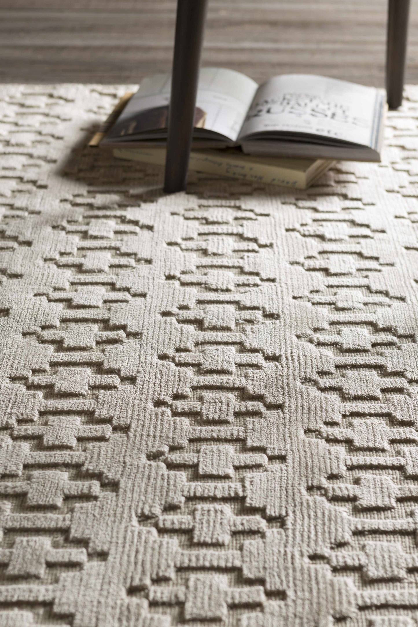 Castlebury CBY-7000 Hand Woven Rug