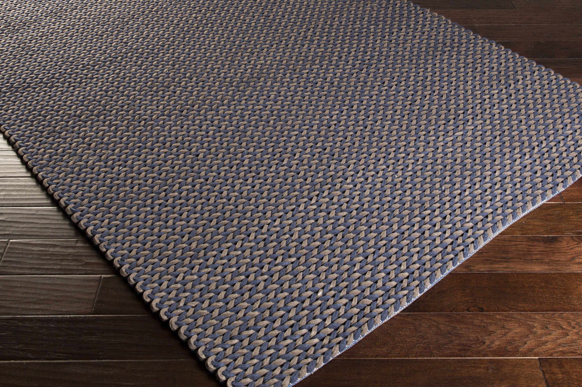 Juno JNO-1000 Hand Woven Rug