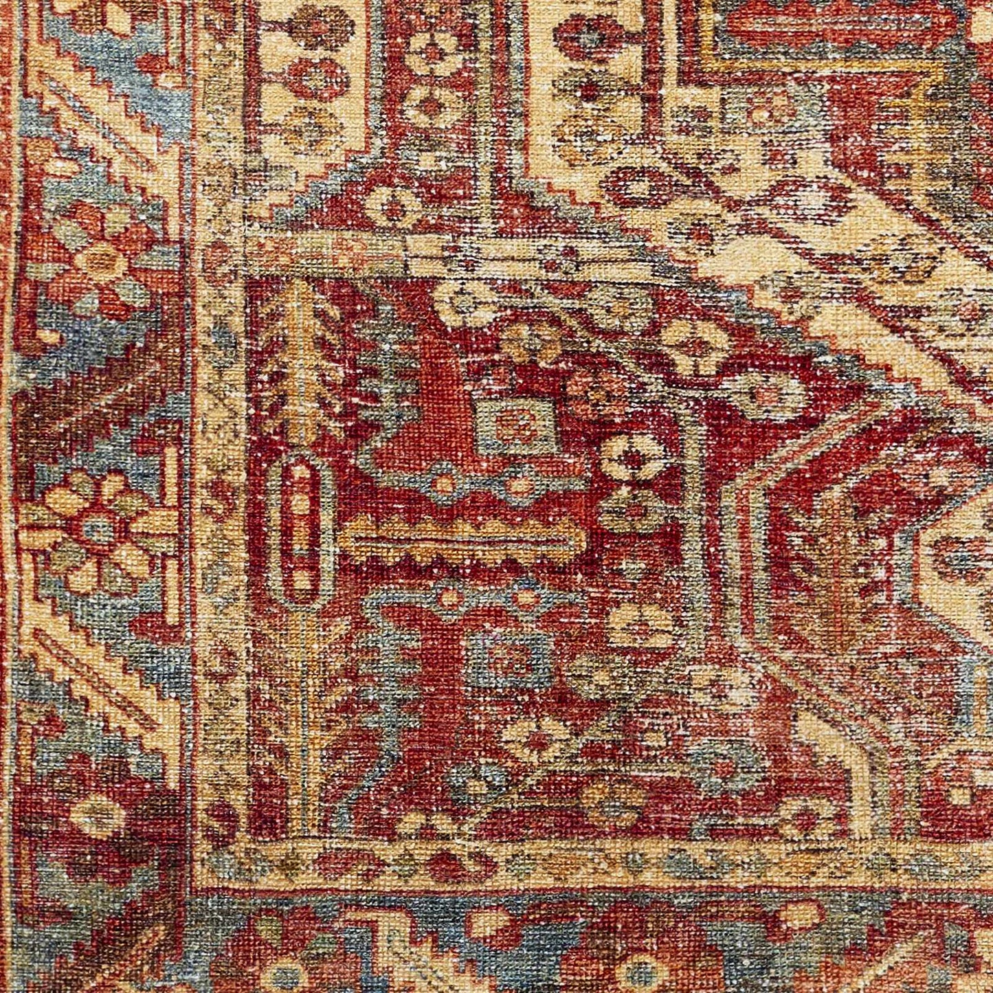 Amelie AML-2340 Machine Woven Rug