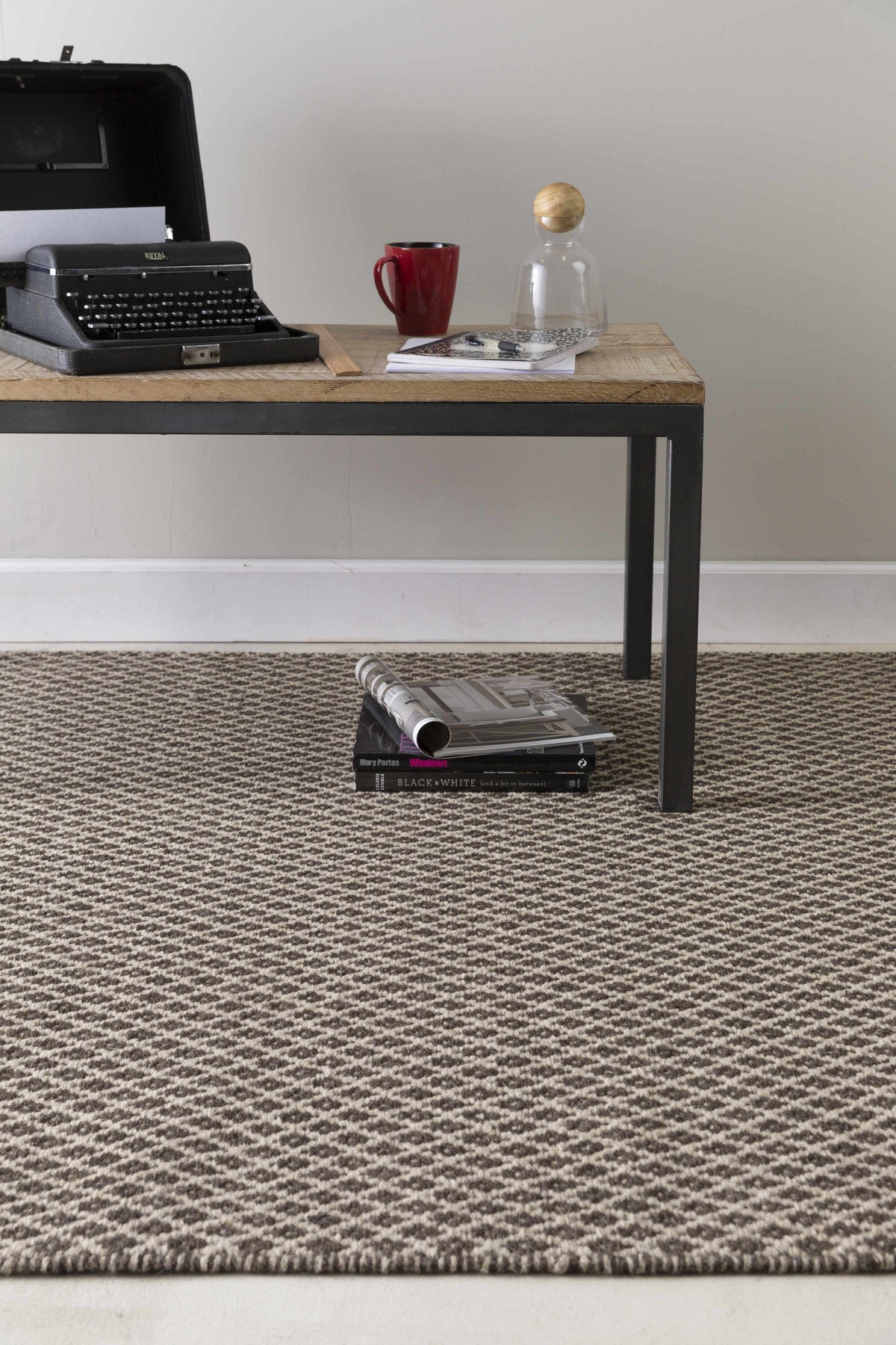 Ravena RVN-3002 Hand Woven Rug