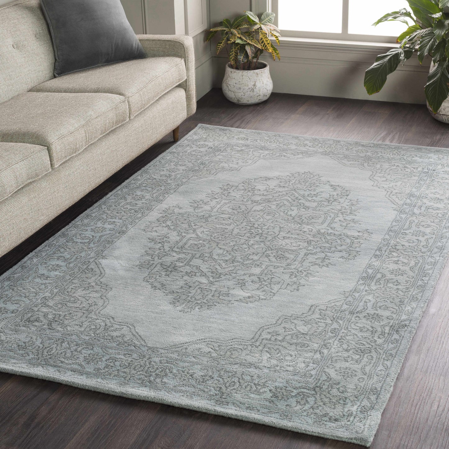 Middleton AWMD-2352 Hand Tufted Rug