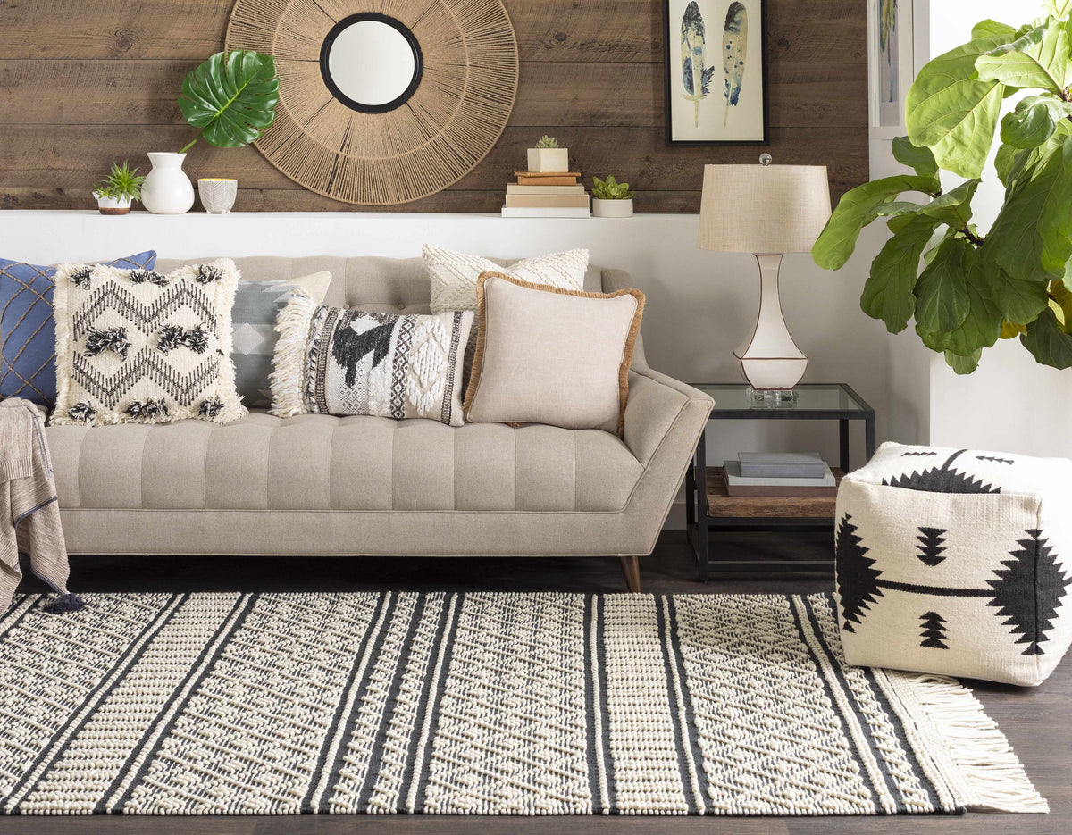 Farmhouse Tassels FTS-2300 Hand Woven Rug