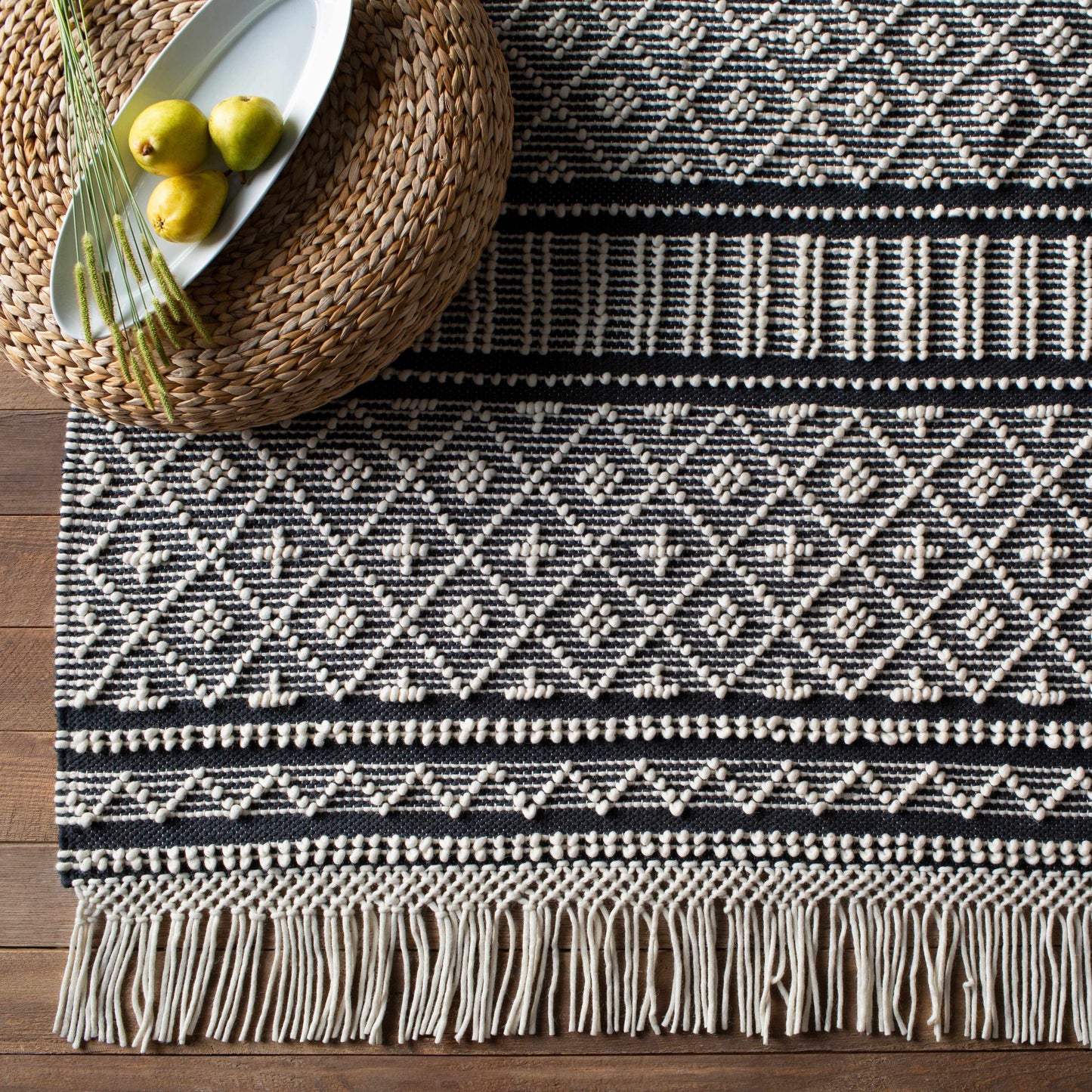 Farmhouse Tassels FTS-2300 Hand Woven Rug