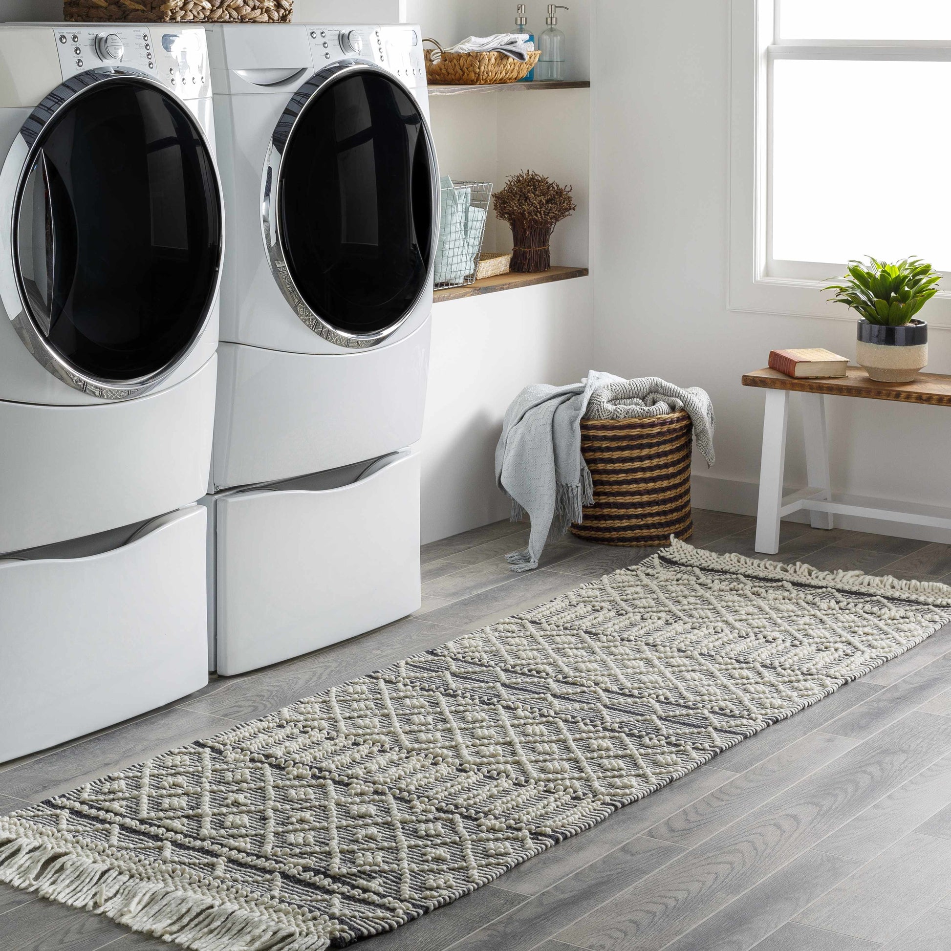 Farmhouse Tassels FTS-2300 Hand Woven Rug