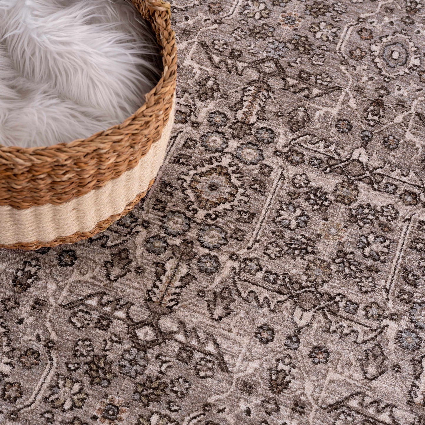 Carlisle CSI-2301 Machine Woven Rug