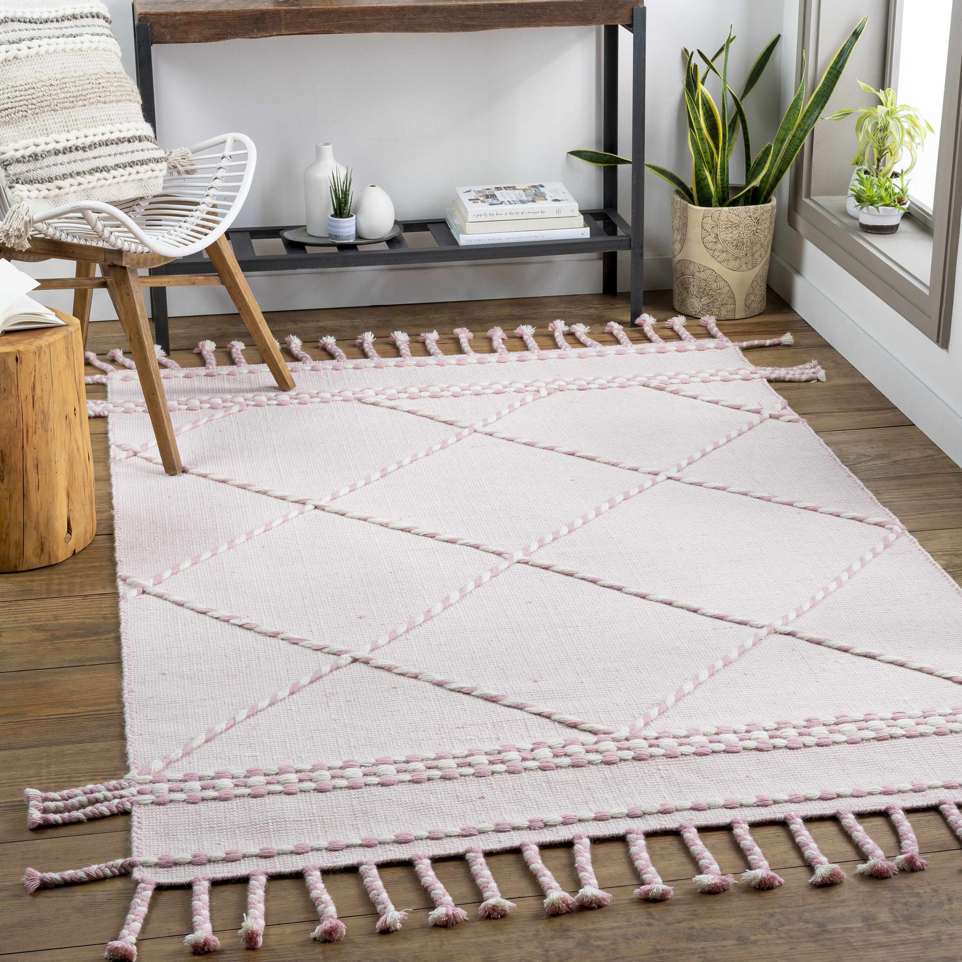 Apache APA-2307 Hand Woven Rug