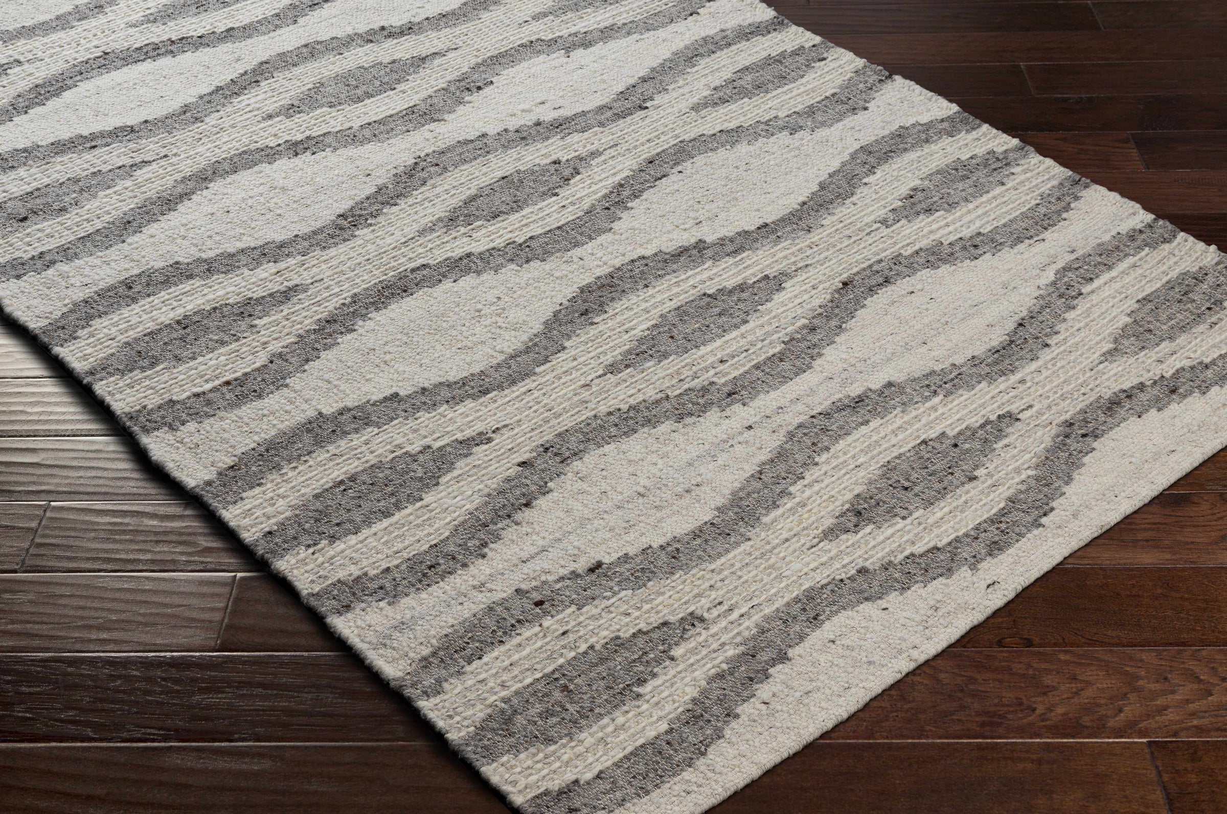 Bremen BEN-2303 Hand Woven Rug