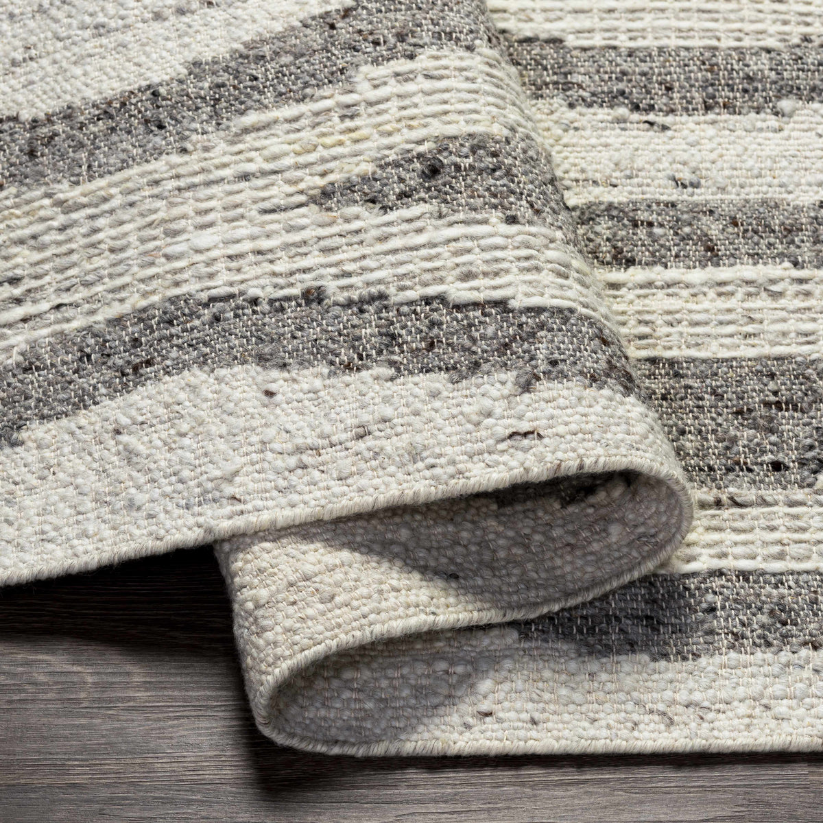 Bremen BEN-2303 Hand Woven Rug