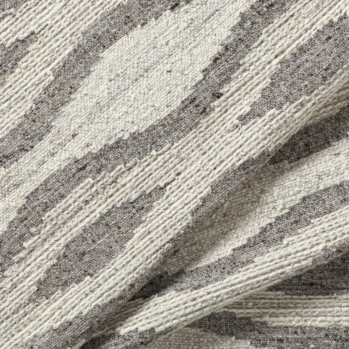 Bremen BEN-2303 Hand Woven Rug
