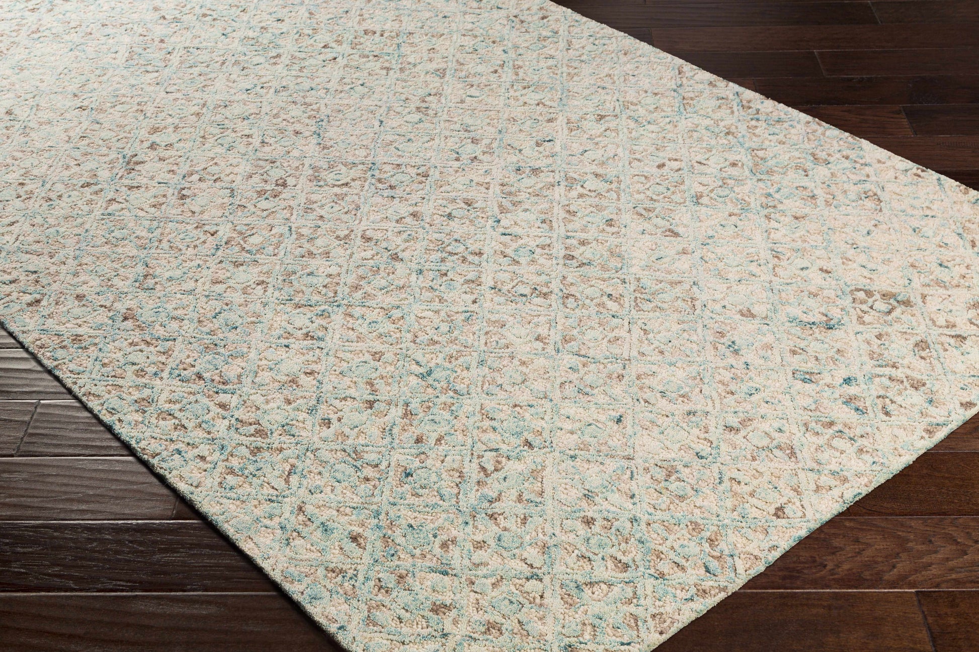 Avon AVO-2304 Handmade Rug