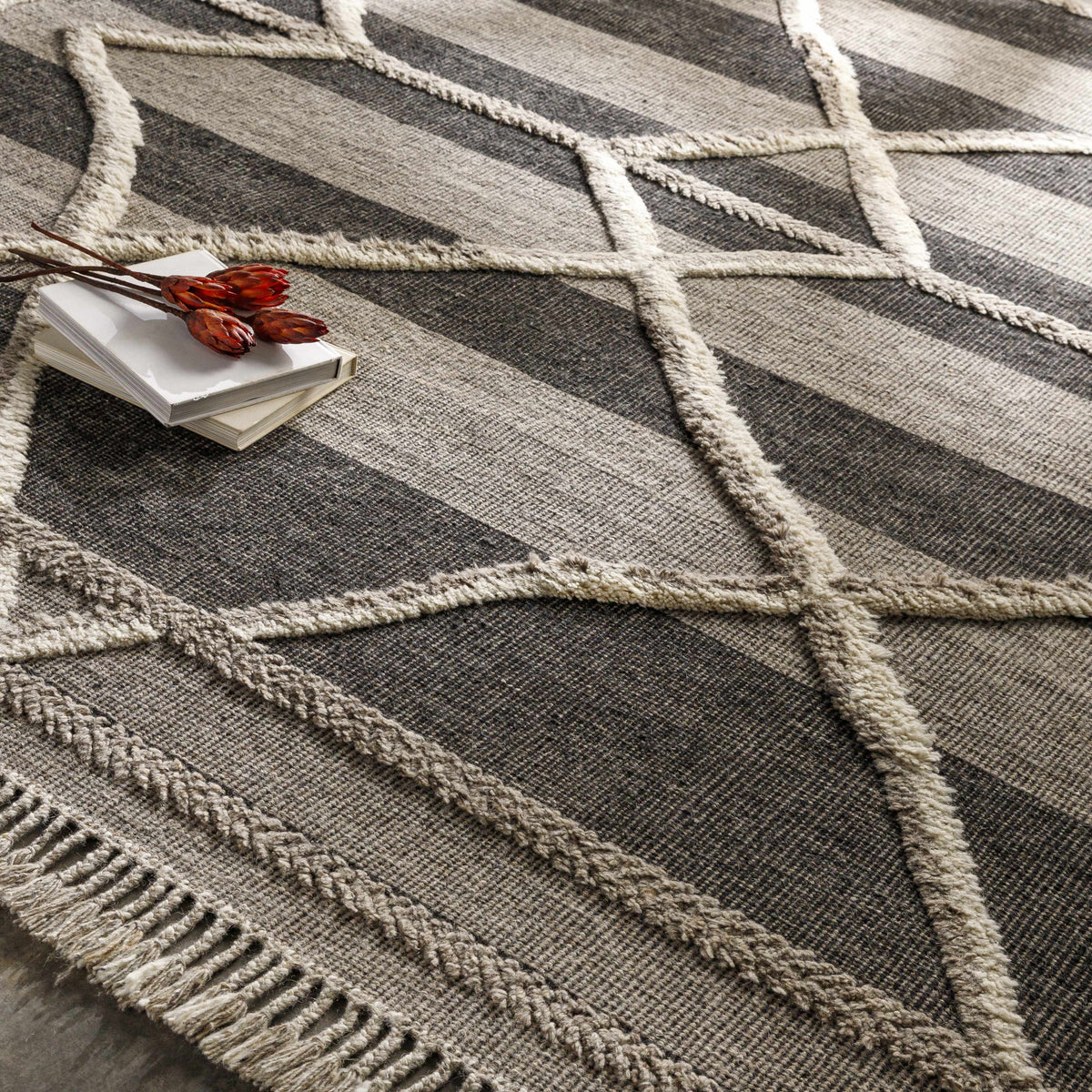 Cadiz CDZ-2304 Handmade Rug
