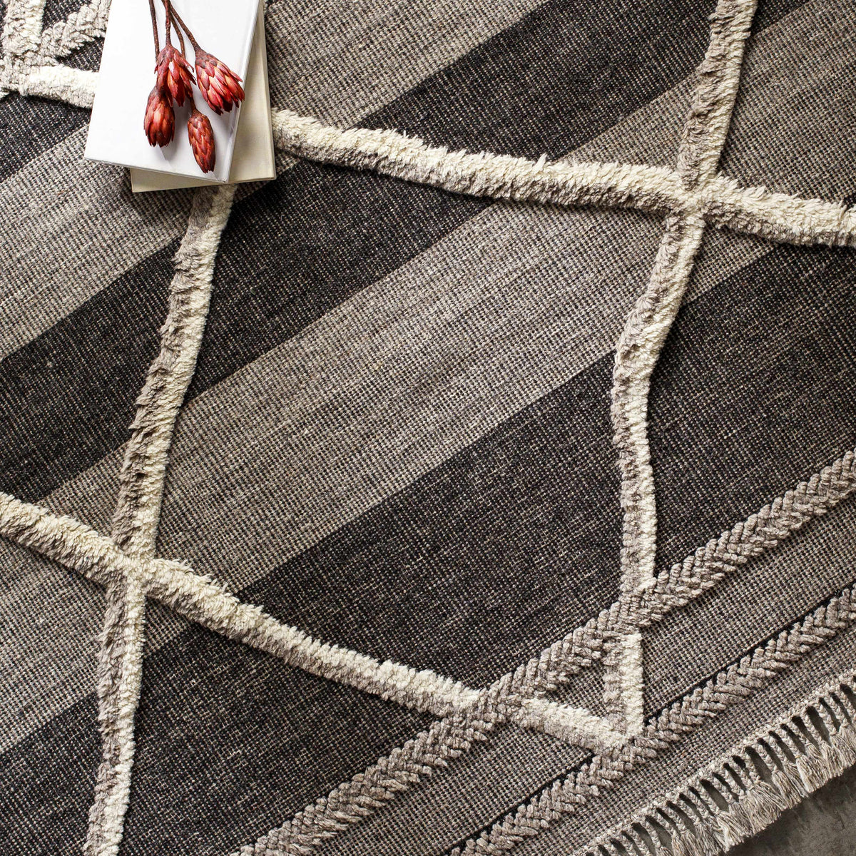 Cadiz CDZ-2304 Handmade Rug