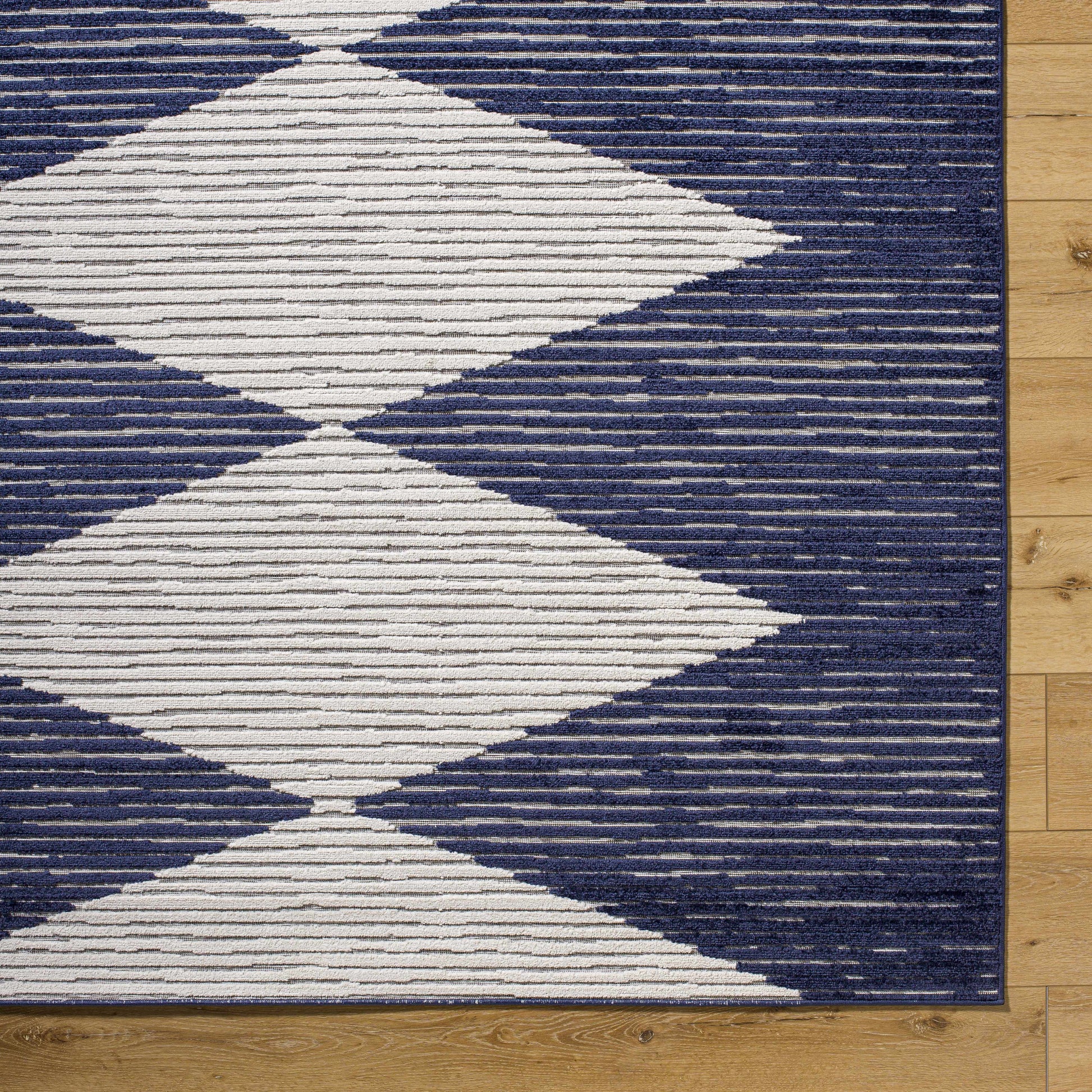 Greenwich GWC-2324 Machine Woven Rug