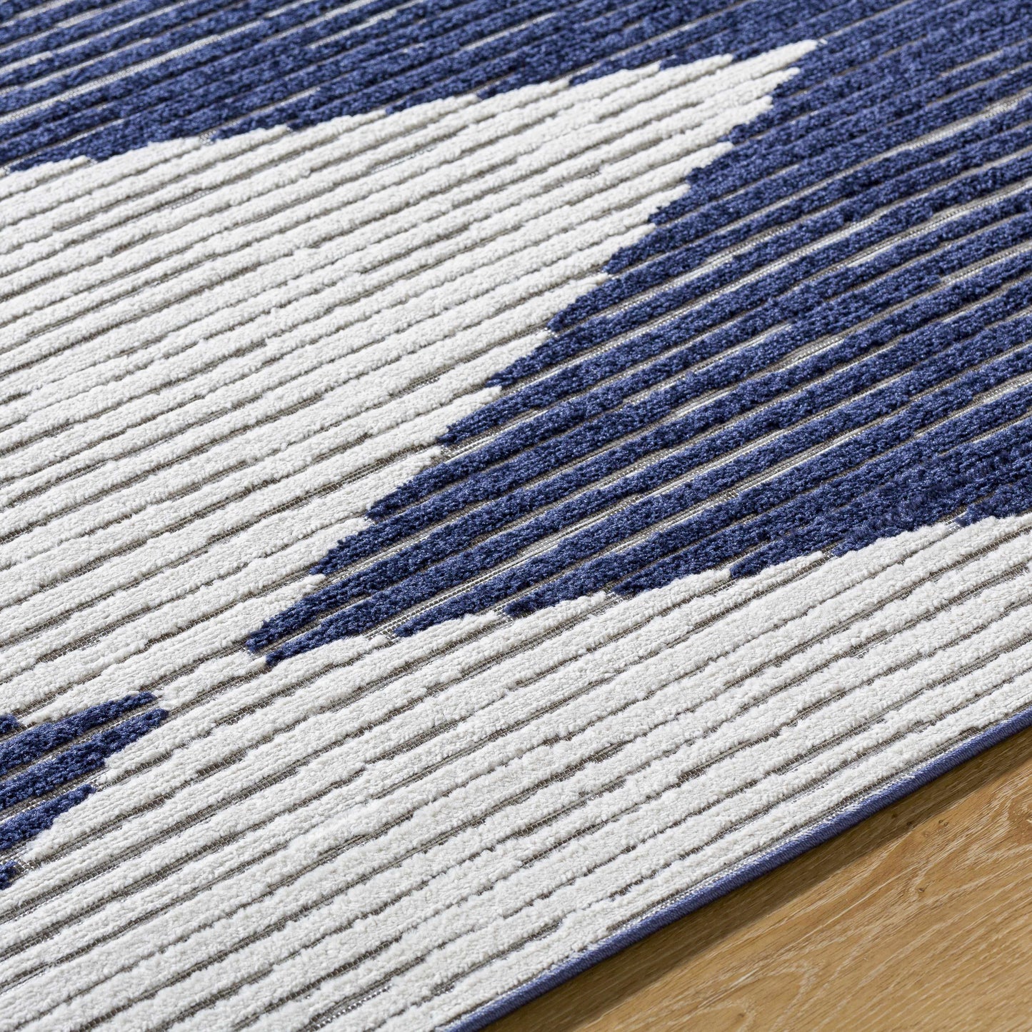 Greenwich GWC-2324 Machine Woven Rug