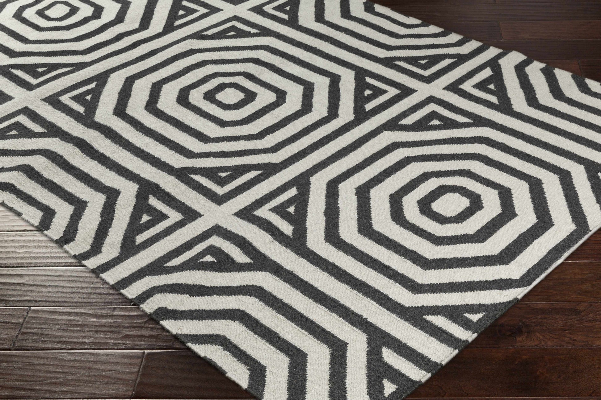 Rivington RVT-5020 Hand Woven Rug