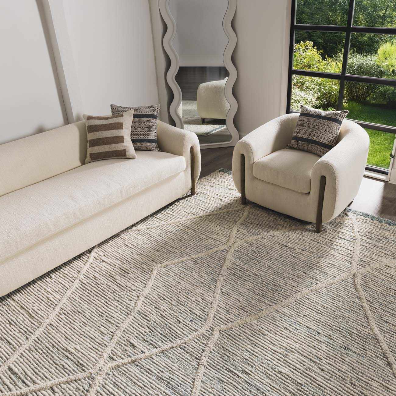 Manisa MNS-2308 Hand Woven Rug