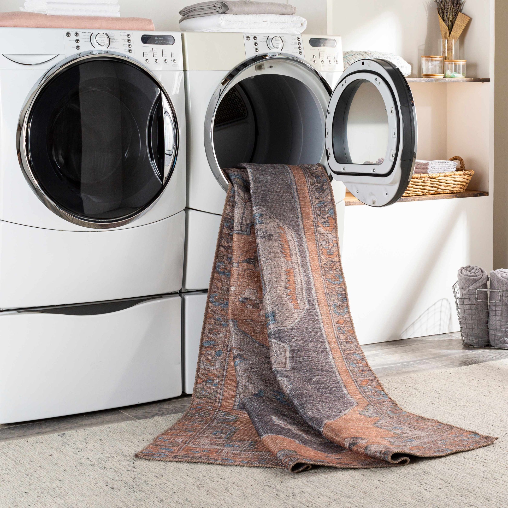 Amelie AML-2327 Machine Woven Rug