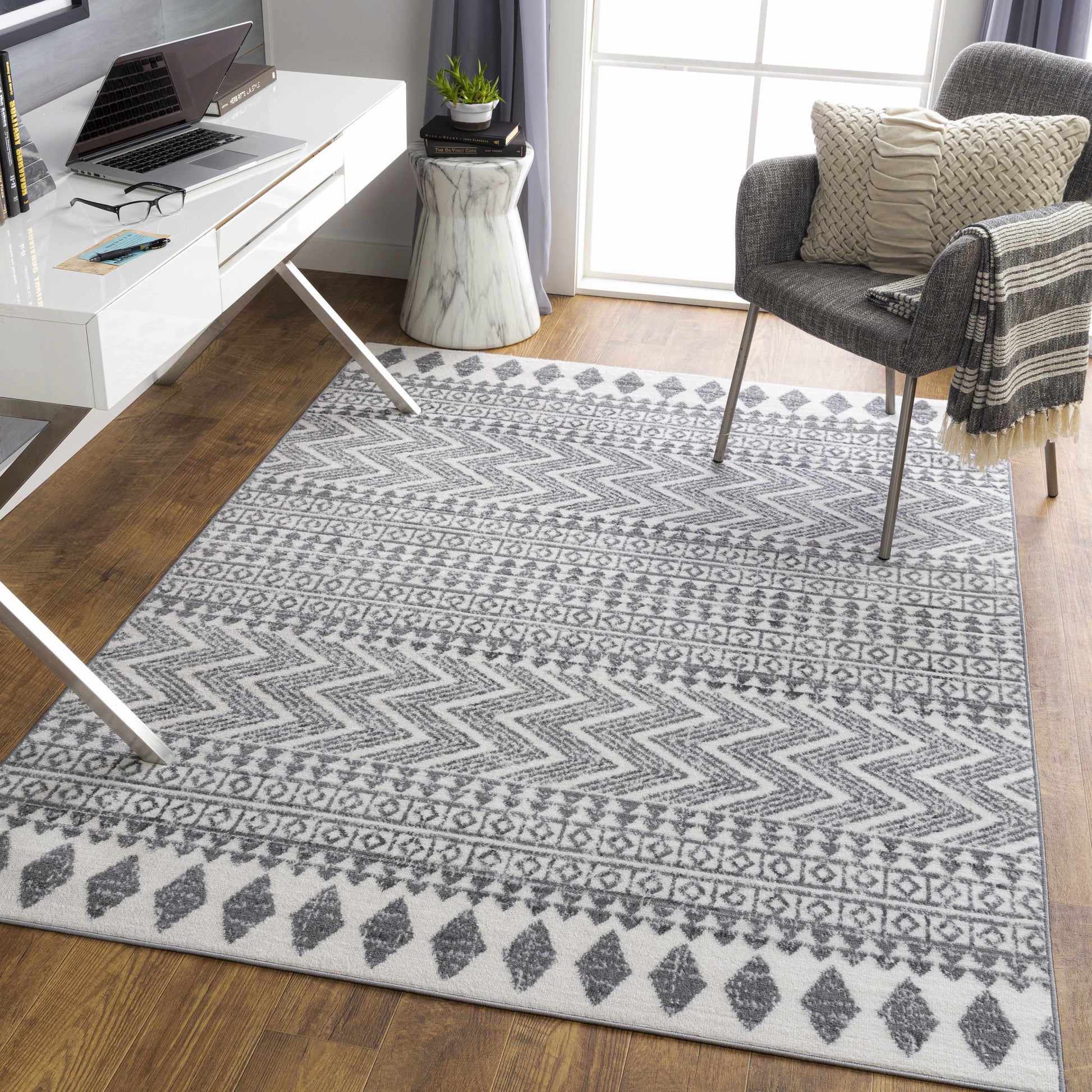 Cesar CEG-2343 Machine Woven Rug