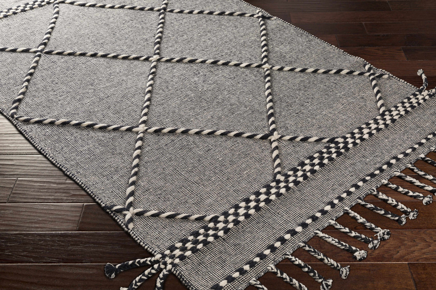 Apache APA-2306 Hand Woven Rug